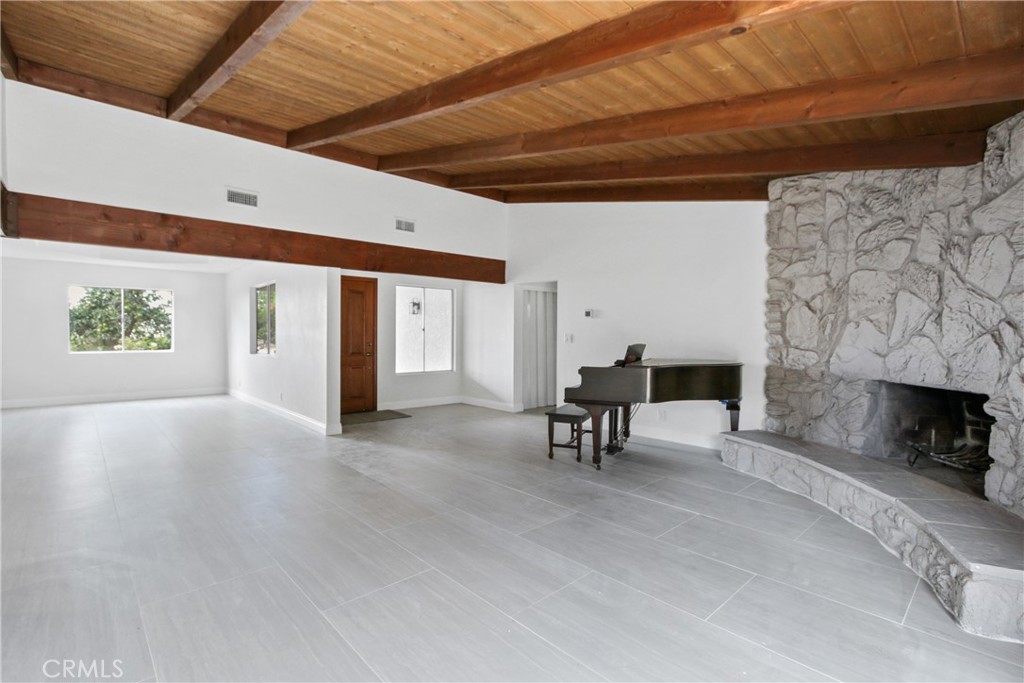 MLS #PW25225688 image #4