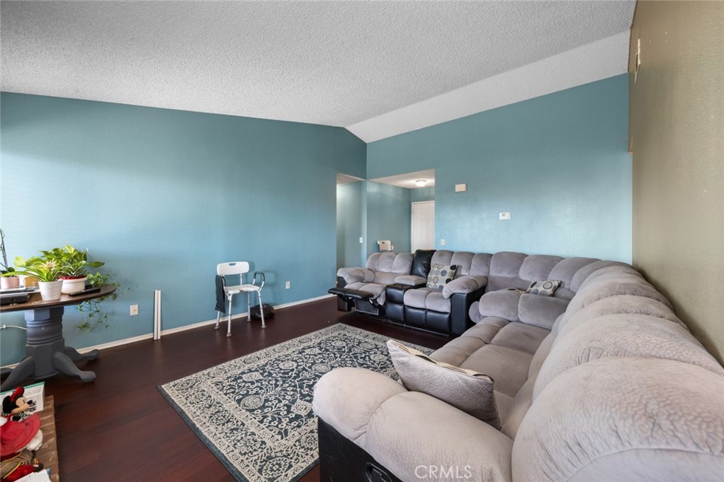 MLS #PW25225846 image #4