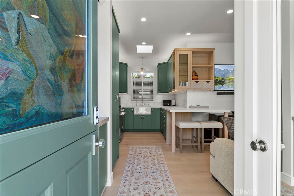 MLS #PW25225894 image #1