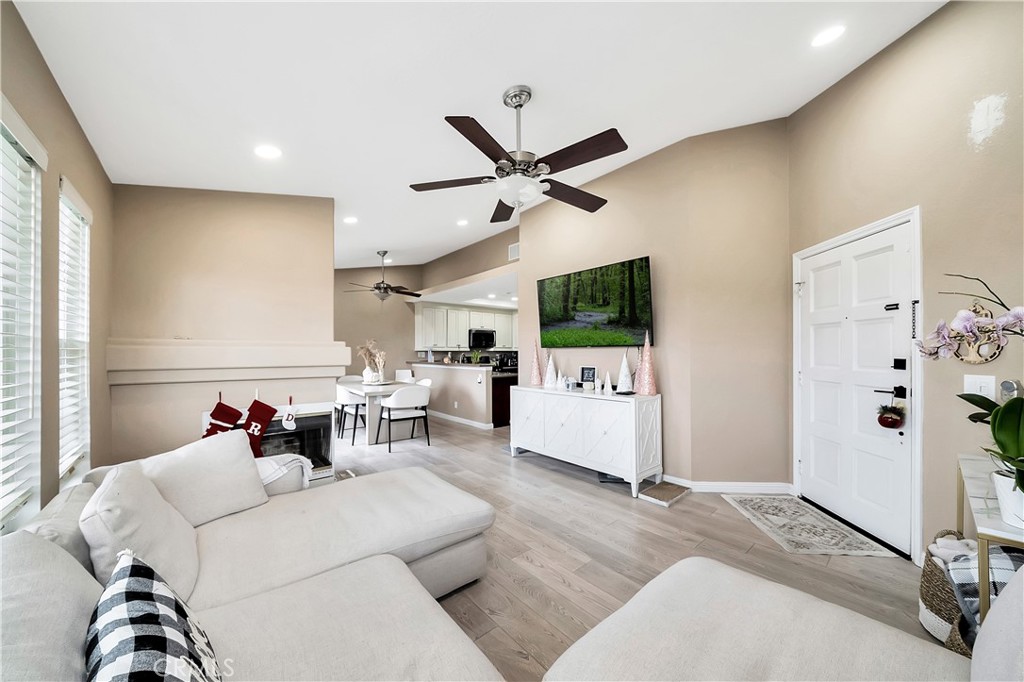 MLS #PW25225919 image #10