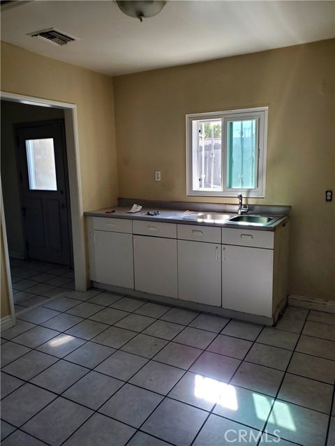 MLS #PW25226006 image #5