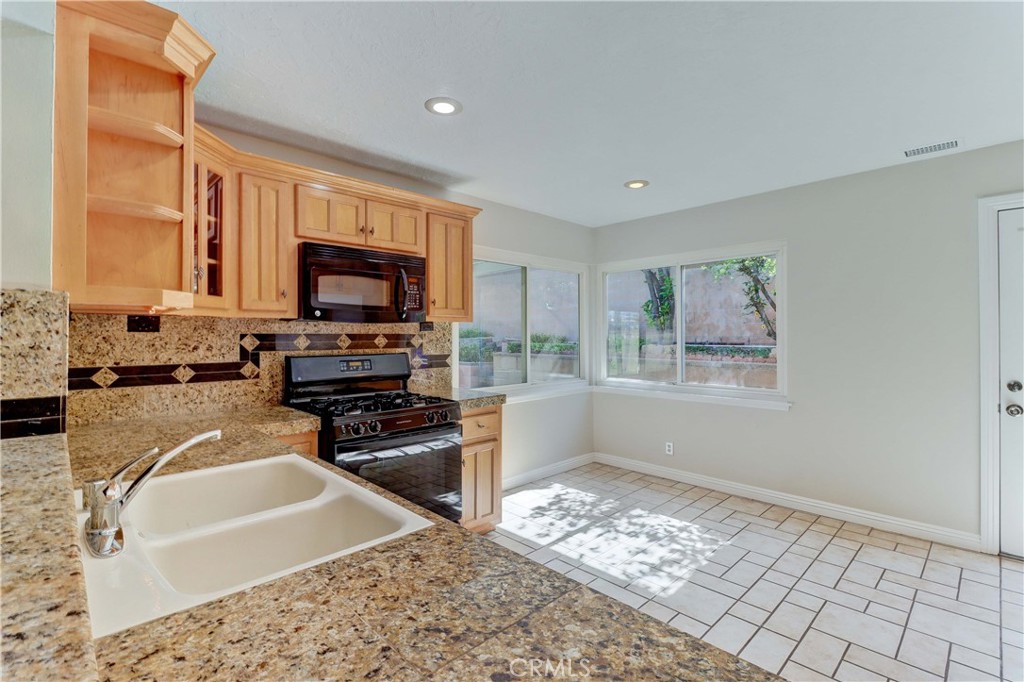 MLS #PW25226491 image #11