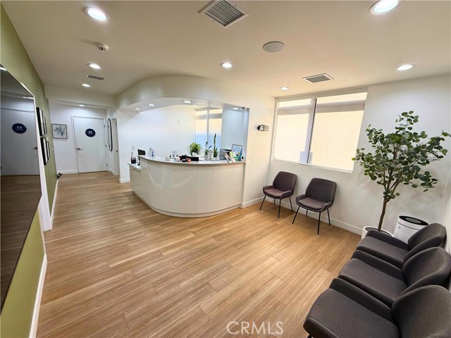 MLS #PW25228057 image #2