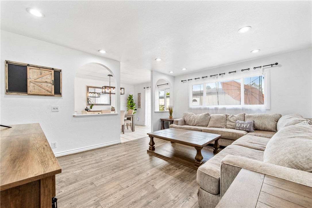 MLS #PW25229101 image #3