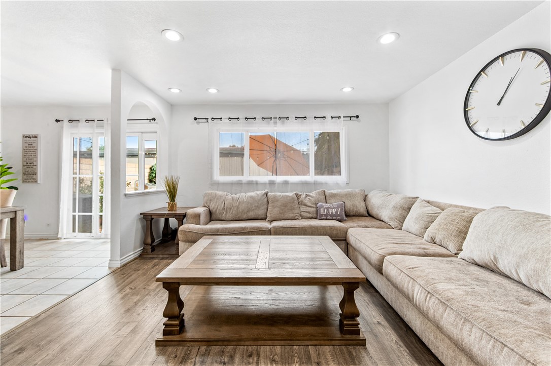 MLS #PW25229101 image #4