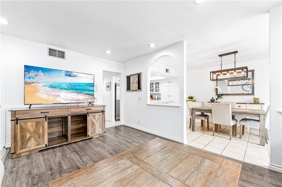 MLS #PW25229101 image #8