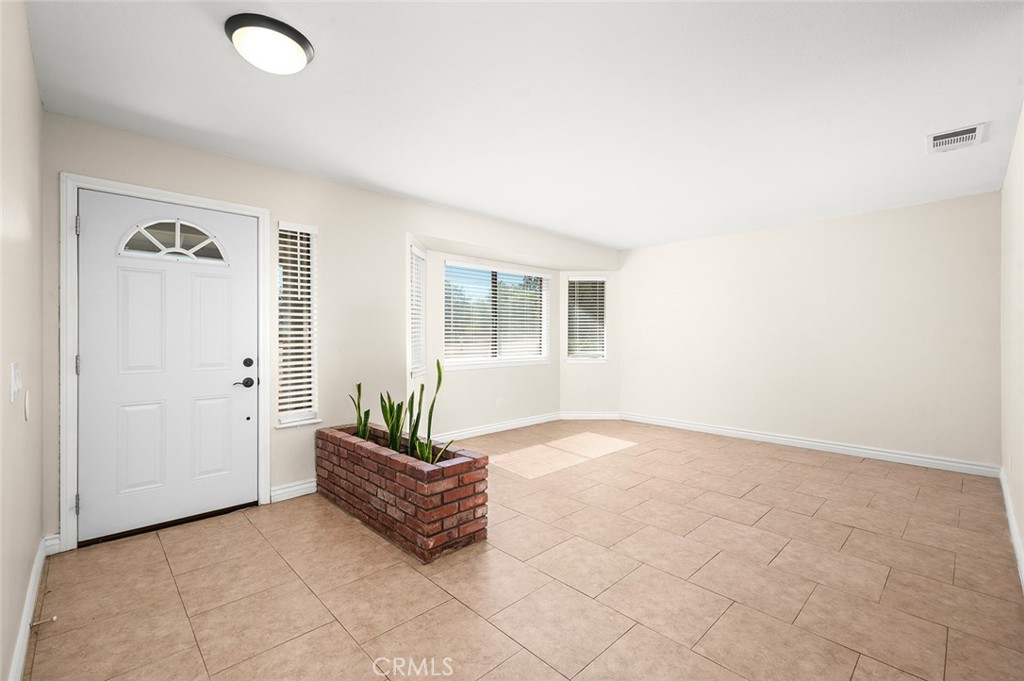 MLS #PW25229982 image #4