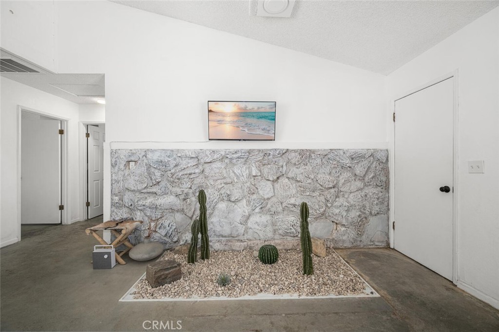 MLS #PW25230093 image #10