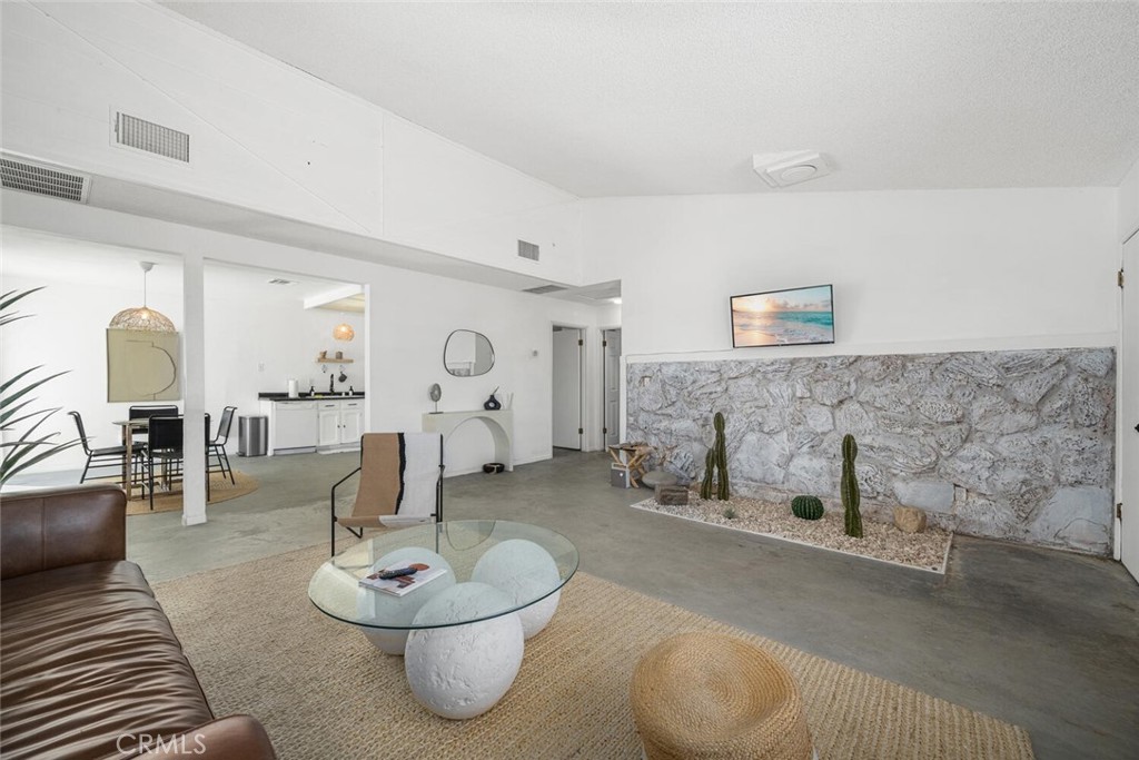 MLS #PW25230093 image #8