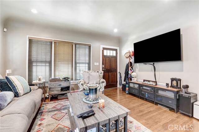 MLS #PW25230203 image #2