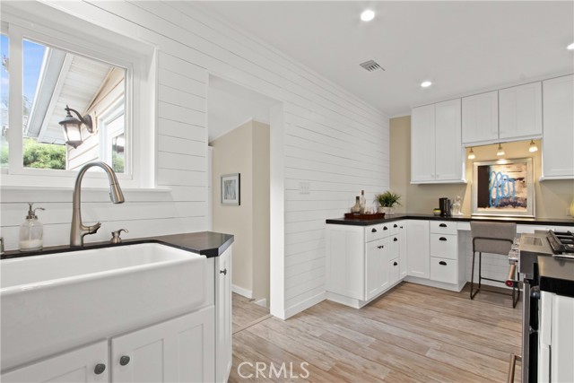 MLS #PW25230427 image #2