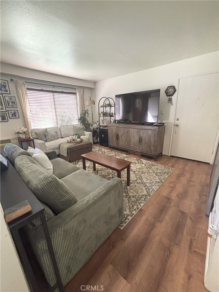 MLS #PW25231281 image #1