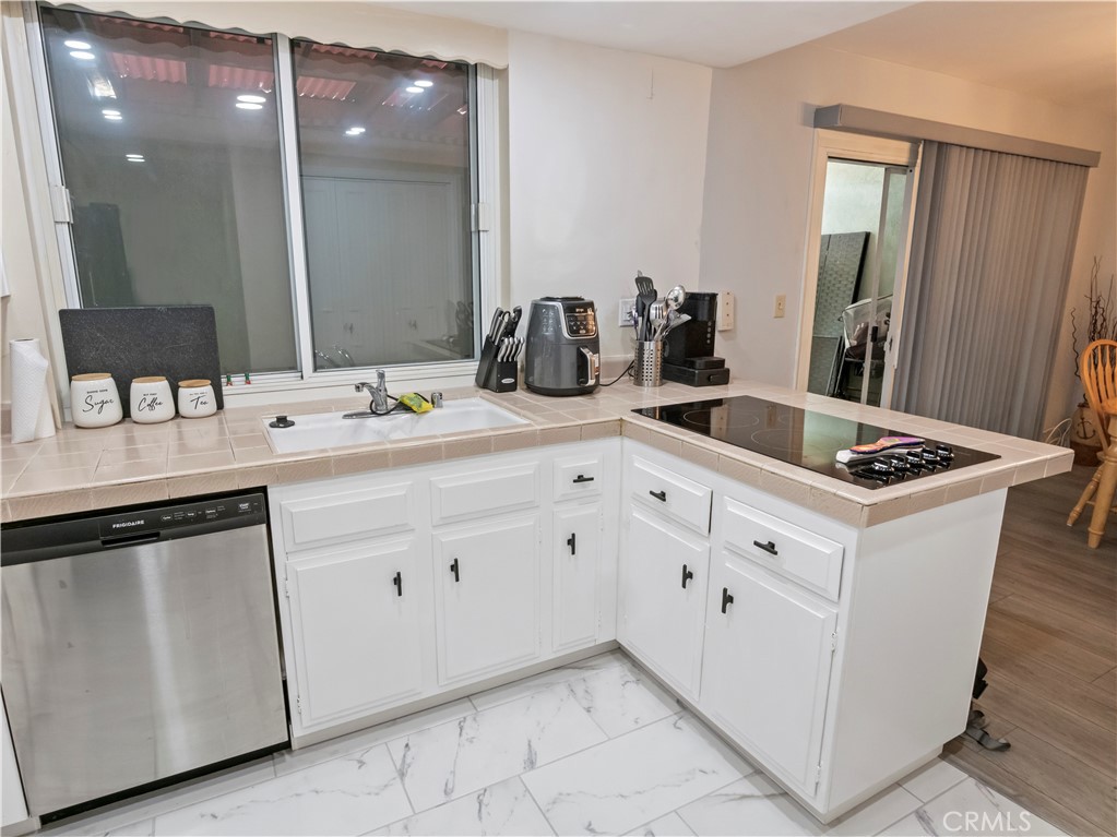 MLS #PW25231536 image #2