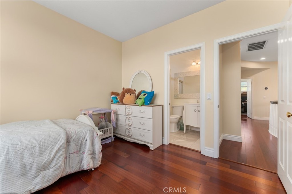 MLS #PW25232027 image #33