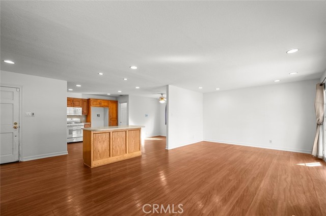 MLS #PW25232220 image #6