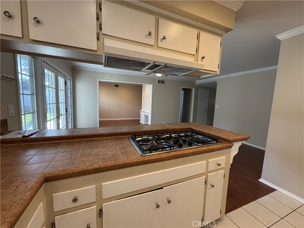 MLS #PW25232306 image #8