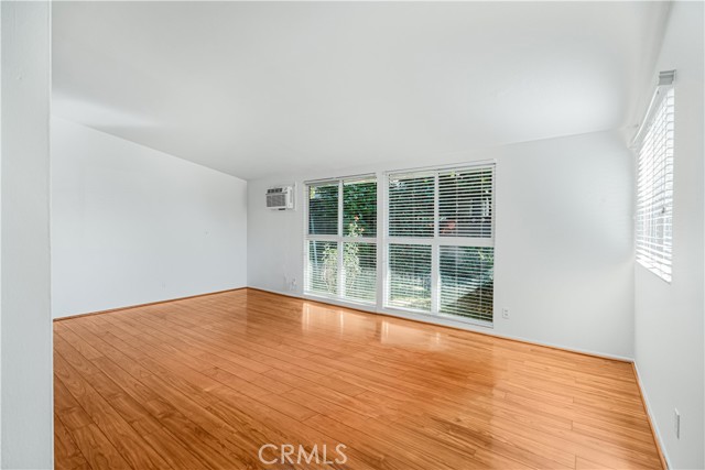 MLS #PW25232682 image #5