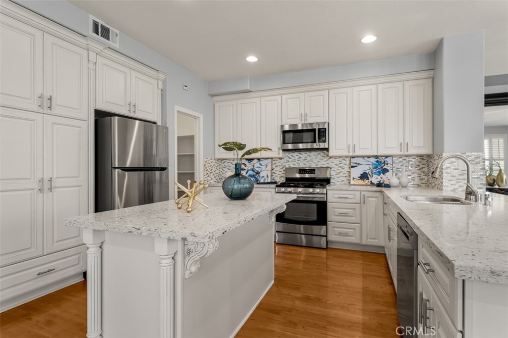 MLS #PW25232965 image #13