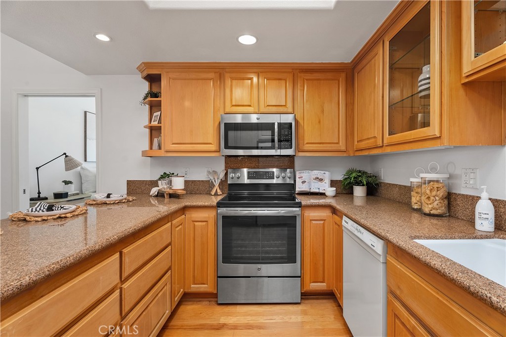 MLS #PW25233292 image #17