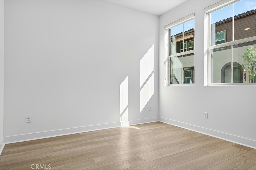 MLS #PW25234289 image #3