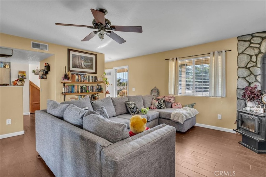 MLS #PW25234377 image #3