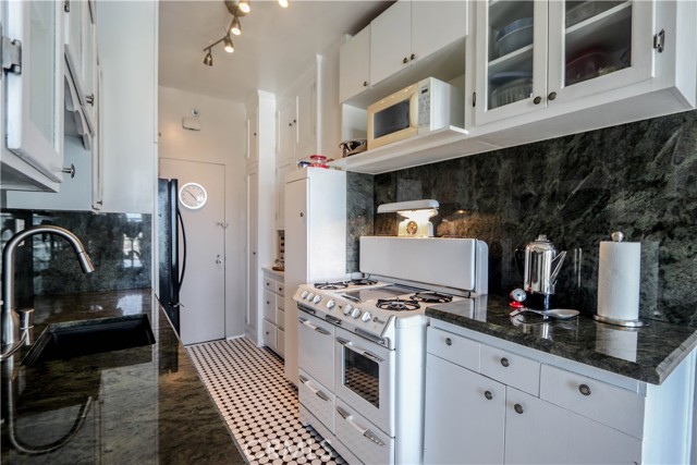 MLS #PW25235203 image #10