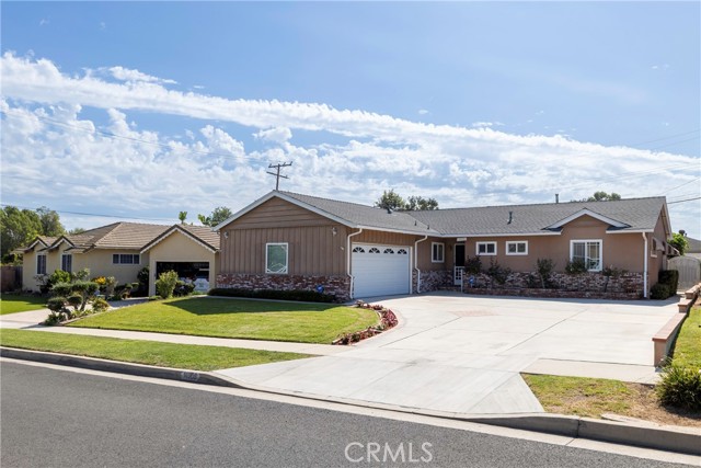 MLS #PW25235240 image #0