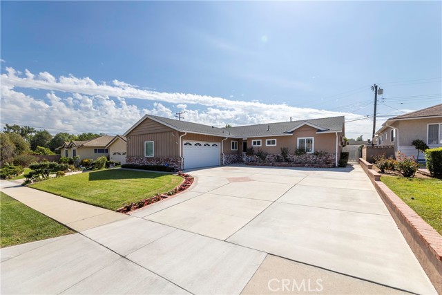 MLS #PW25235240 image #1