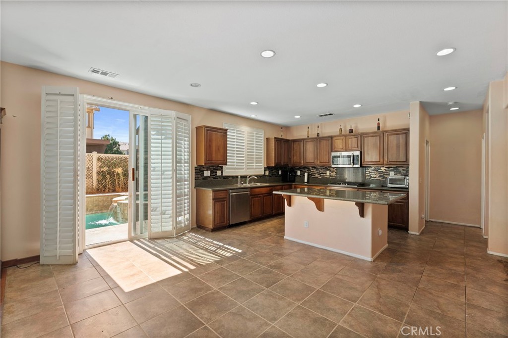 MLS #PW25236668 image #10