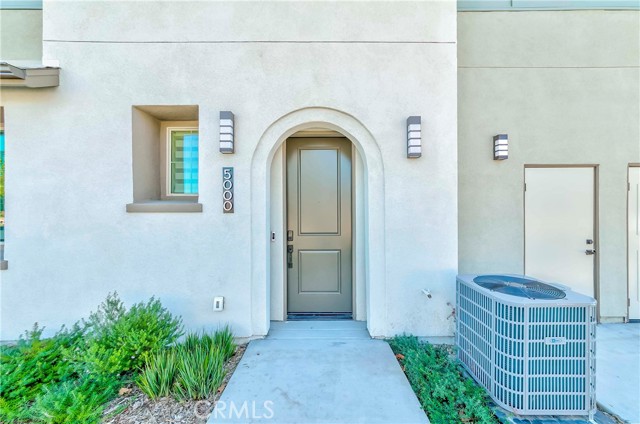 MLS #PW25238245 image #1