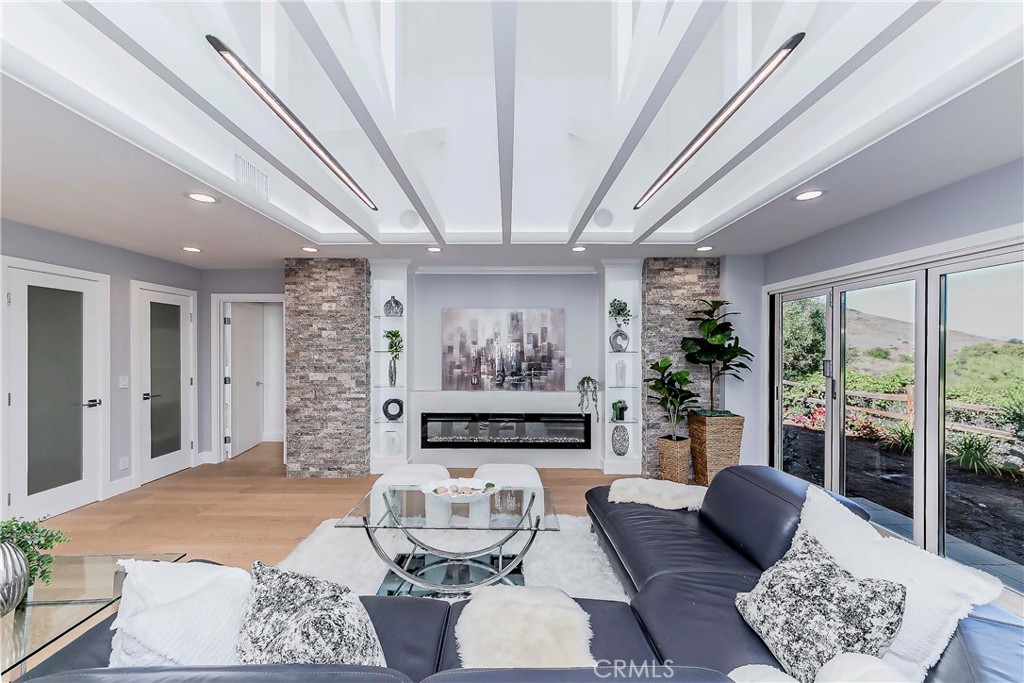 MLS #PW25238246 image #5