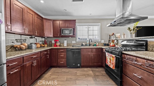 MLS #PW25238877 image #9