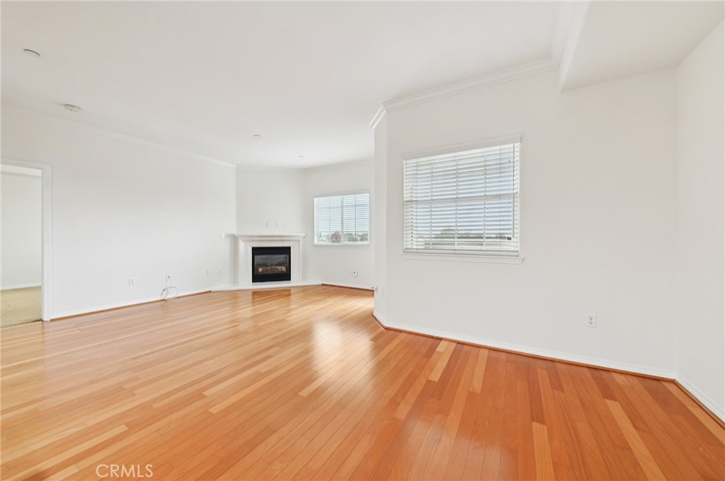 MLS #PW25239272 image #1