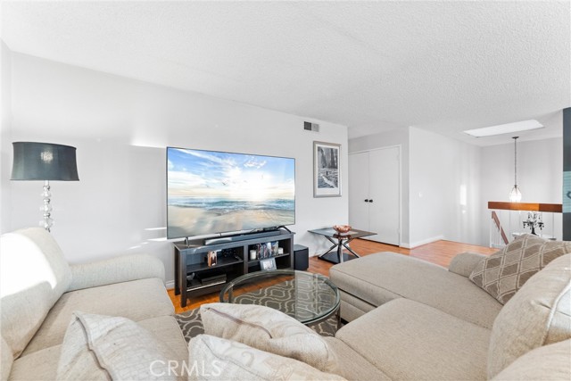 MLS #PW25239718 image #5