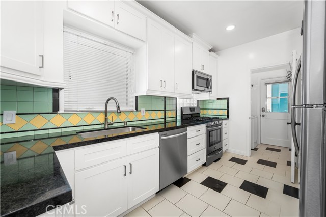 MLS #PW25240378 image #10