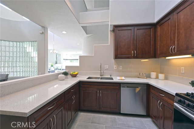 MLS #PW25240598 image #16