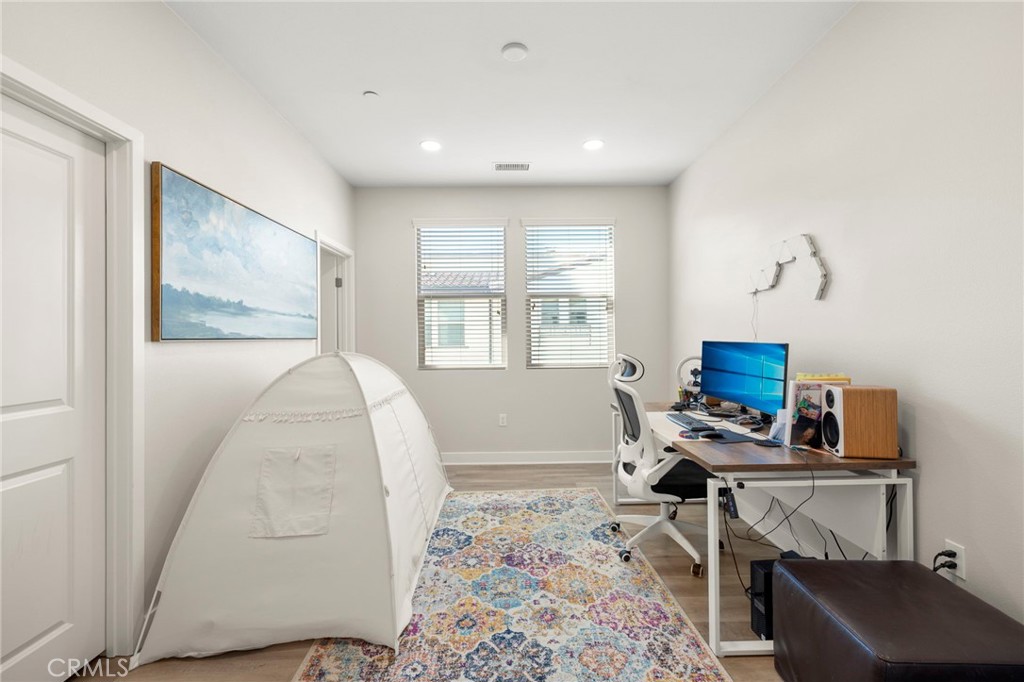 MLS #PW25240714 image #16