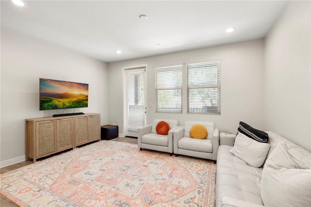 MLS #PW25240714 image #9