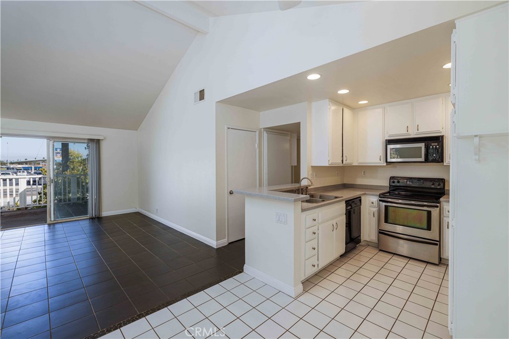 MLS #PW25240798 image #9