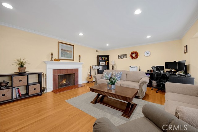 MLS #PW25240850 image #5