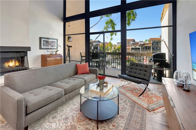 MLS #PW25240878 image #1