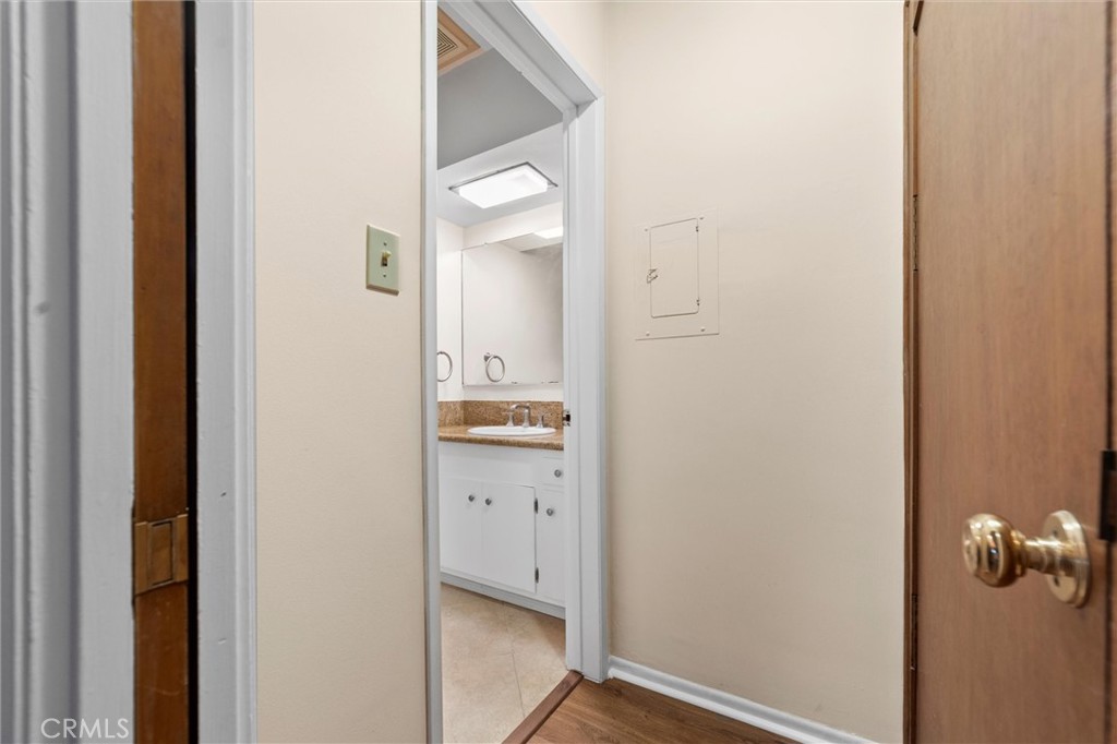 MLS #PW25240903 image #4