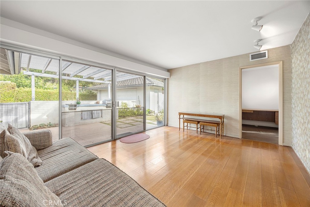 MLS #PW25240933 image #14