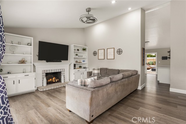 MLS #PW25241578 image #1