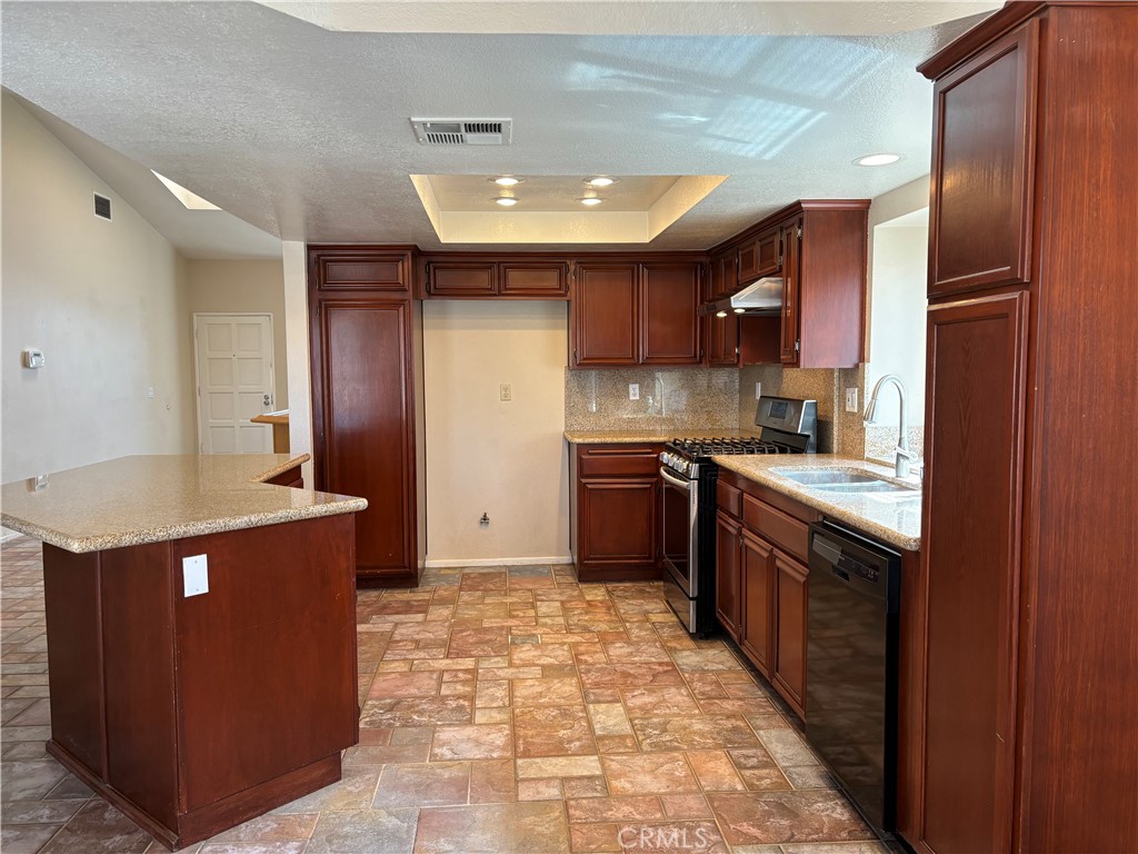 MLS #PW25241624 image #10