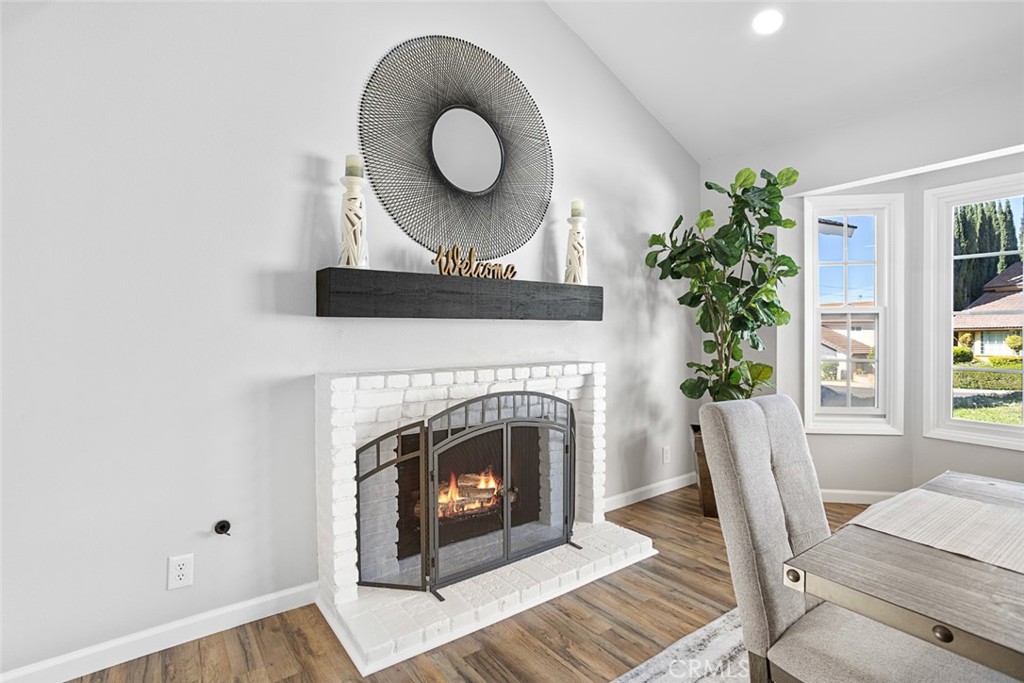 MLS #PW25241806 image #4