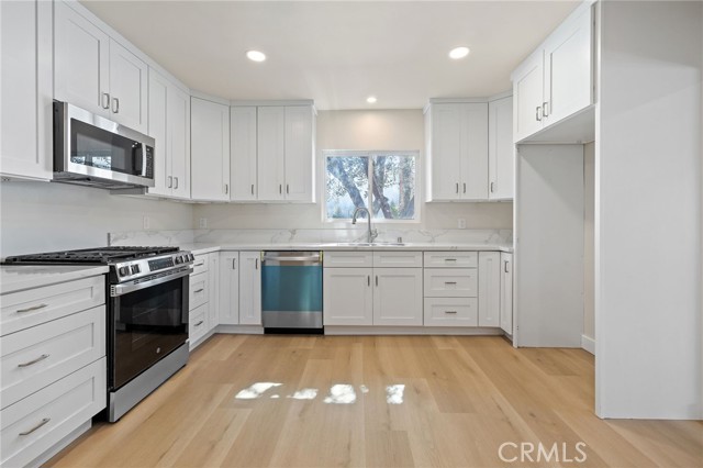 MLS #PW25242334 image #14