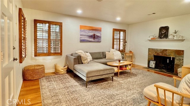 MLS #PW25242547 image #2