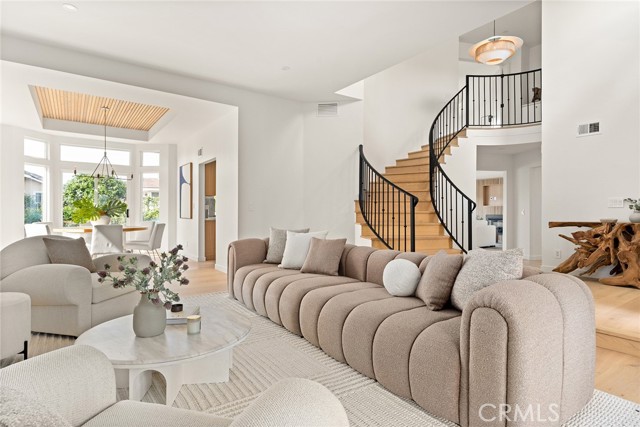 MLS #PW25244920 img 1