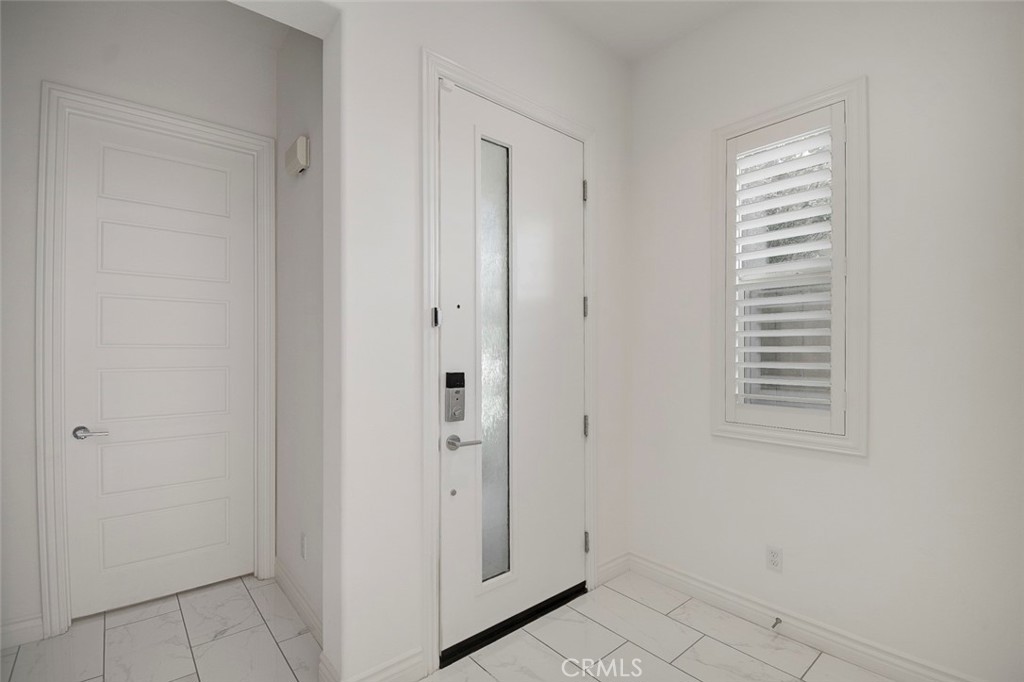 MLS #PW25244933 image #1